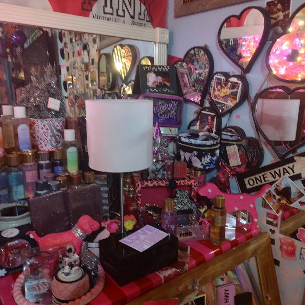 My Pink Collection - Picture 8 of 12